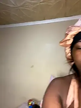 Nonchan_ – webcam model profile photo Image 10