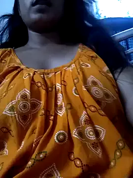  – webcam model profile photo Image 8