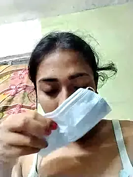 Awesomelusty – webcam model profile photo Image 2