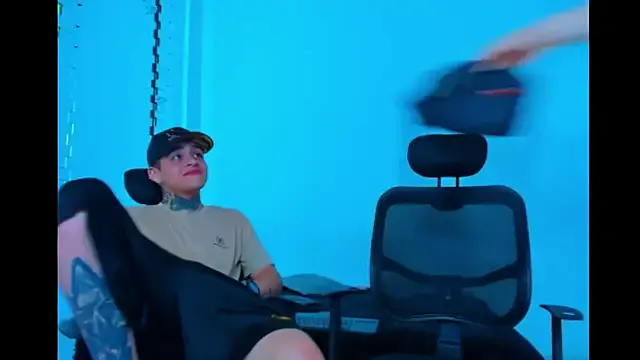 Nonchan_ – webcam model profile photo Image 12