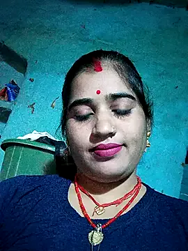 MinervaShetrawski – webcam model profile photo Image 2