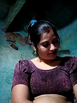 MinervaShetrawski – webcam model profile photo Image 8