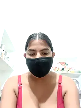 GouGou-111 – webcam model profile photo Image 10