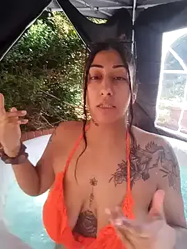 hina_porn – webcam model profile photo Image 7