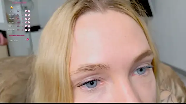 Humsafa-13 – webcam model profile photo Image 6