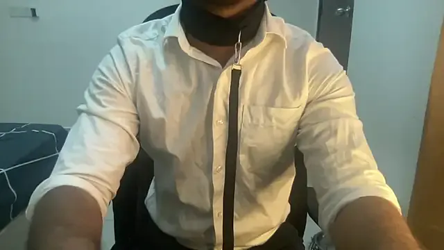  – webcam model profile photo Image 9