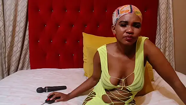 Garima_G – webcam model profile photo Image 13