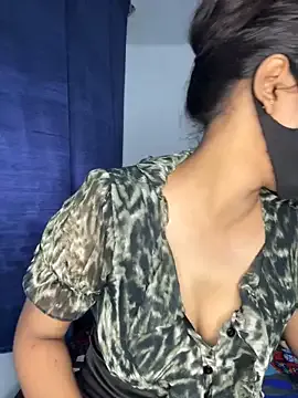 maataaan – webcam model profile photo Image 16