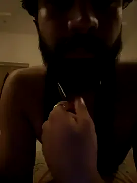  – webcam model profile photo Image 4