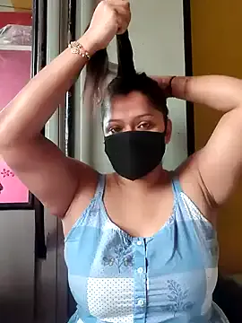 GouGou-111 – webcam model profile photo Image 11