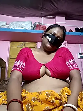 Nonchan_ – webcam model profile photo Image 3