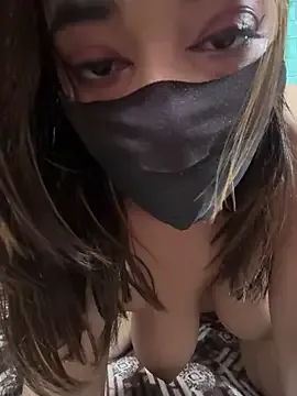 oxo_yuna_oxo – webcam model profile photo Image 4