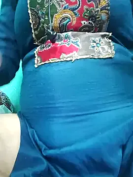 Mia--meow – webcam model profile photo Image 6