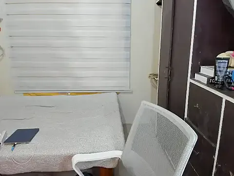 Latinaebony69 – webcam model profile photo Image 3