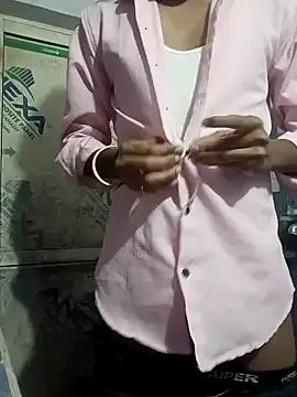 maataaan – webcam model profile photo Image 6