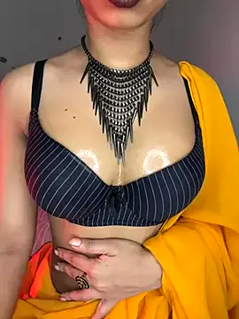  – webcam model profile photo Image 7