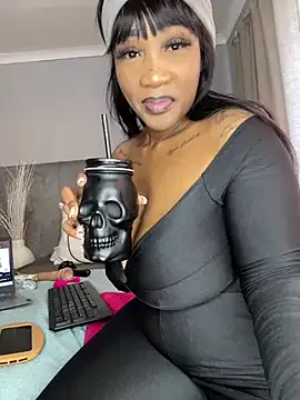 HugeMassiveBooty Image 19