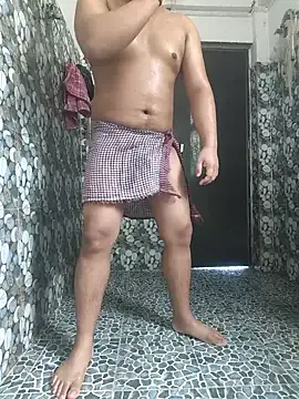 roouse – webcam model profile photo Image 13