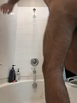 roouse – webcam model profile photo Image 8