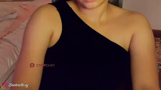 GouGou-111 – webcam model profile photo Image 19