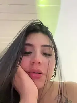 _chanMOMO_ – webcam model profile photo Image 2