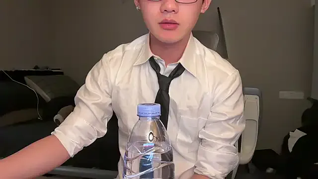 dirtypub – webcam model profile photo Image 16