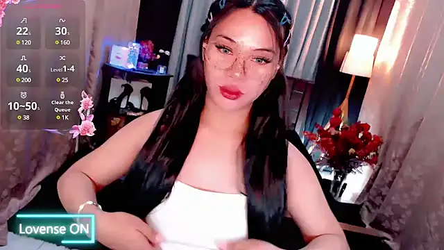 Shiny_Jennifer – webcam model profile photo Image 5