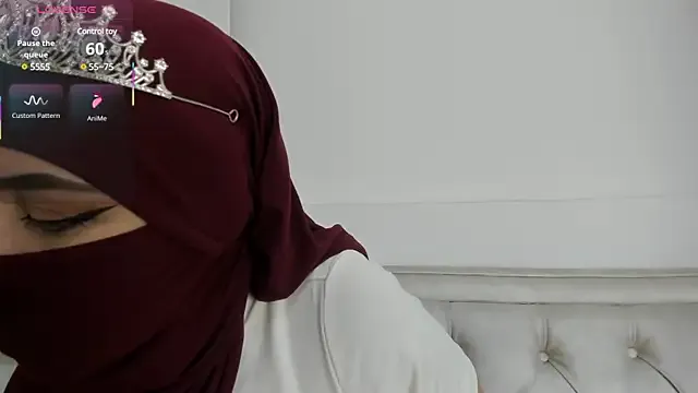 Garima_G – webcam model profile photo Image 6