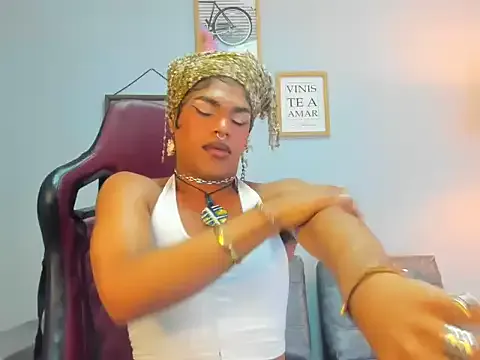 NATINATU252525 – webcam model profile photo Image 6