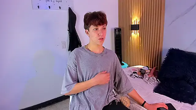 PumaShyXD – webcam model profile photo Image 19