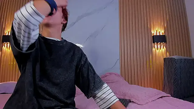 PumaShyXD – webcam model profile photo Image 6