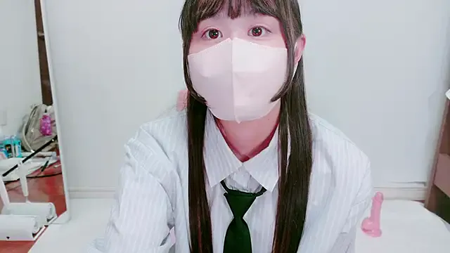 Yui-Ch – webcam model profile photo Image 2