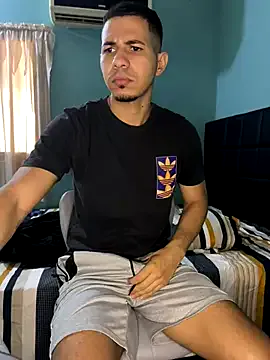  – webcam model profile photo Image 5