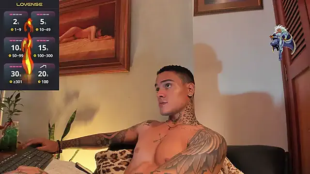 HermanFire – webcam model profile photo Image 8