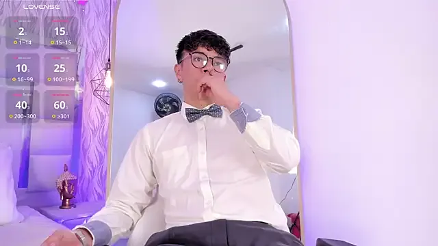 paroncho – webcam model profile photo Image 18