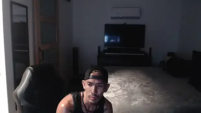 winter11 – webcam model profile photo Image 4