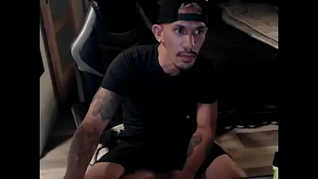 winter11 – webcam model profile photo Image 9