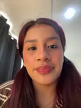 LilyWhite_fr – webcam model profile photo Image 3