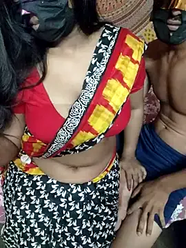 roouse – webcam model profile photo Image 3