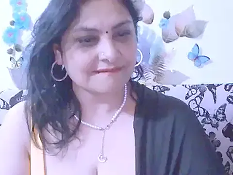 maataaan – webcam model profile photo Image 16