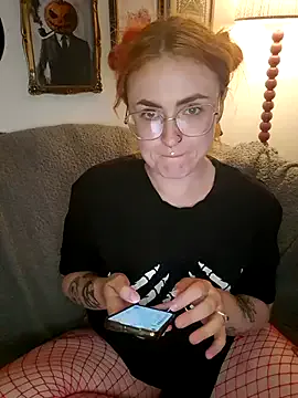 Mia--meow – webcam model profile photo Image 12