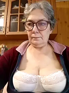 maataaan – webcam model profile photo Image 9