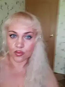 seraphine23 – webcam model profile photo Image 3