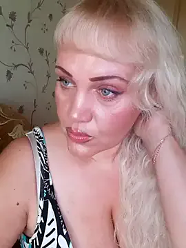 seraphine23 – webcam model profile photo Image 9
