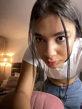 _Crystal_evains – webcam model profile photo Image 2