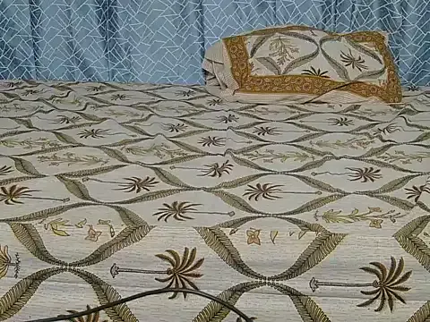 Megu_Melon – webcam model profile photo Image 9