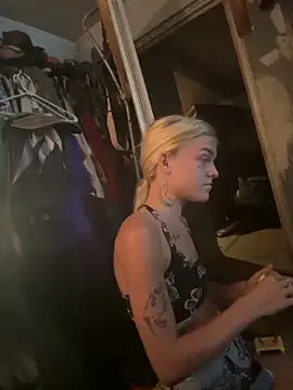 Lovelyanan – webcam model profile photo Image 7