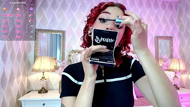 roouse – webcam model profile photo Image 12