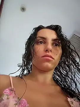  – webcam model profile photo Image 18