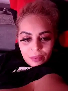 Laceyvipx – webcam model profile photo Image 13